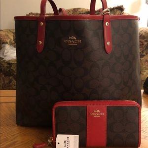 ⭐️💥GUC Coach Tote and NWT Wallet 💥⭐️